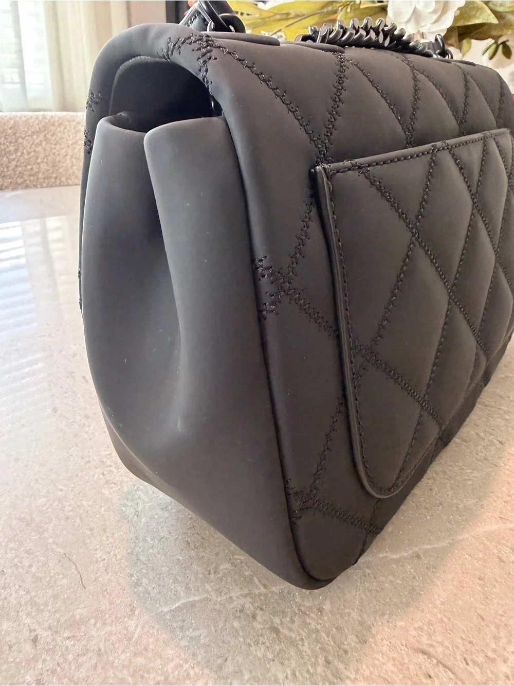 Tory Burch Willa Shoulder Bag - Matte Black